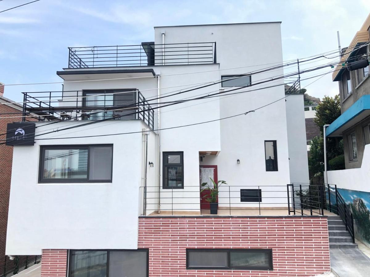 Cheukhu-Dong 19Street Guesthouse Mokpo Exterior photo