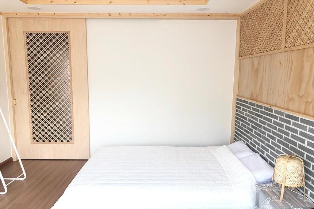 Cheukhu-Dong 19Street Guesthouse Mokpo Exterior photo